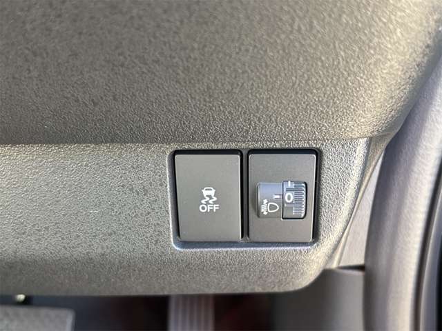 ホンダ Ｎ　ＢＯＸ カスタム ６６０ R7年 (近畿) 99