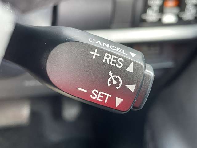 トヨタ ヴォクシー ２．０ ＺＳ 煌ＩＩ R1年 (近畿) 99
