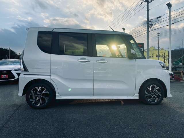 ダイハツ タント ６６０ カスタム Ｘ R7年 (中国) 99