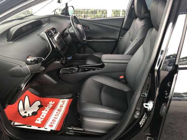 トヨタ プリウス １．８ Ａ ツーリングセレクション R1年 (近畿) 99