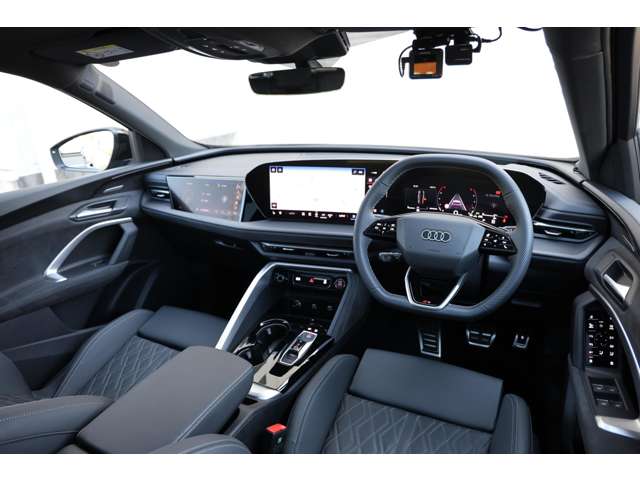 アウディ ＳＱ５　スポーツバック ３．０ ４ＷＤ R7年 (東海) 99
