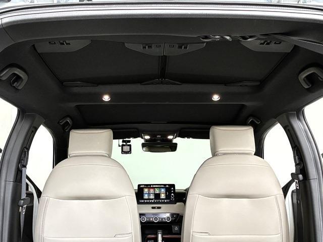 ホンダ ヴェゼル １．５ Ｅ：ＨＥＶ プレイ R4年 (中国) 99