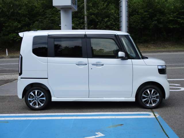 ホンダ Ｎ　ＢＯＸ カスタム ６６０ ４ＷＤ R8年 (東北) 99