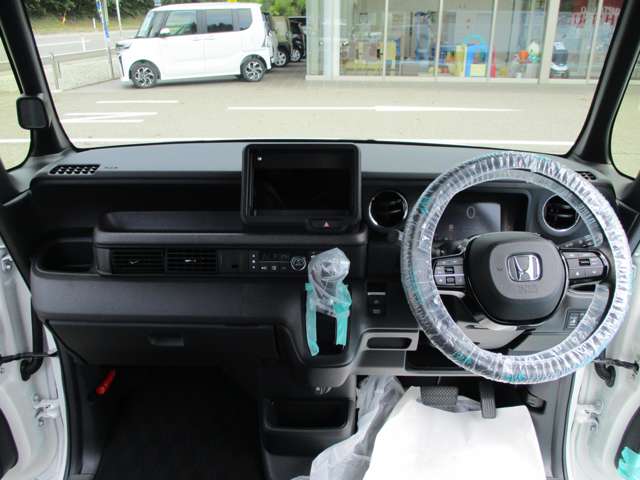 ホンダ Ｎ　ＢＯＸ カスタム ６６０ ４ＷＤ R8年 (東北) 99