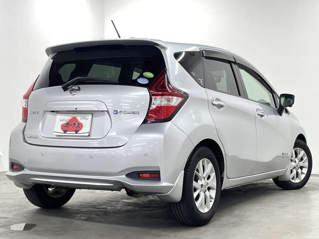 日産 ノート １．２ Ｅ－ＰＯＷＥＲ メダリスト H29年 (近畿) 99