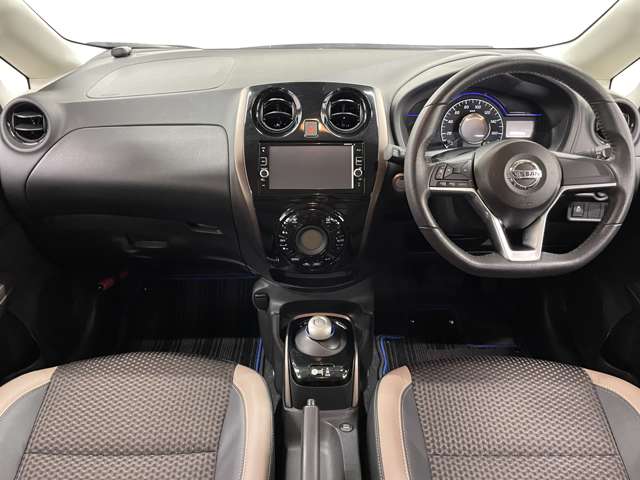 日産 ノート １．２ Ｅ－ＰＯＷＥＲ メダリスト H29年 (近畿) 99