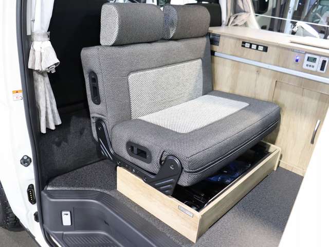トヨタ ハイエースバン キャンピング R5年 (北海道) 99