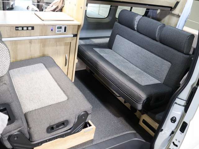トヨタ ハイエースバン キャンピング R5年 (北海道) 99