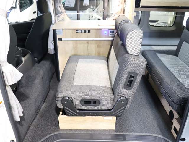 トヨタ ハイエースバン キャンピング R5年 (北海道) 99