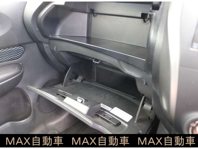 日産 ノート １．２ Ｘ H25年 (関東) 99