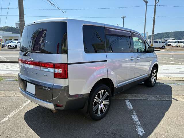 三菱 デリカ　Ｄ：５ ２．４ シャモニー ４ＷＤ H21年 (甲信越・北陸) 99