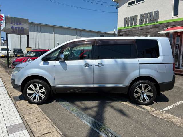 三菱 デリカ　Ｄ：５ ２．４ シャモニー ４ＷＤ H21年 (甲信越・北陸) 99