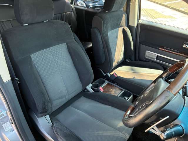 三菱 デリカ　Ｄ：５ ２．４ シャモニー ４ＷＤ H21年 (甲信越・北陸) 99