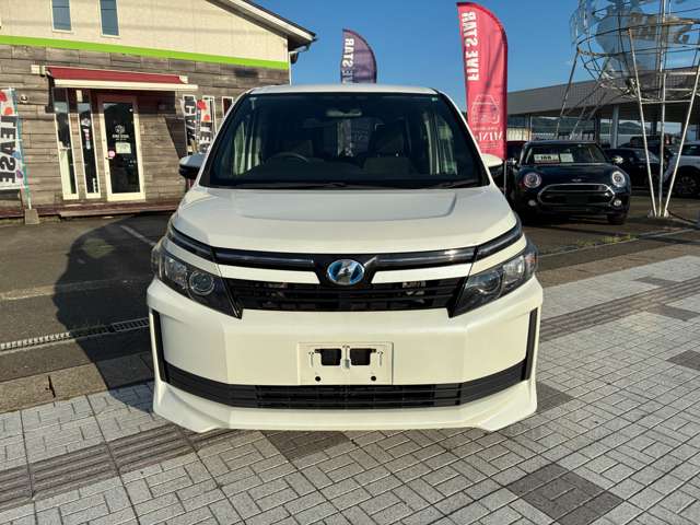 トヨタ ヴォクシー １．８ ハイブリッド Ｘ H27年 (甲信越・北陸) 99