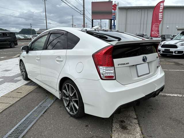トヨタ プリウス １．８ Ｓ ツーリングセレクション Ｇ'Ｓ H24年 (甲信越・北陸) 99