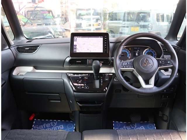 三菱 デリカ　ミニ ６６０ Ｔ プレミアム ４ＷＤ R7年 (関東) 99