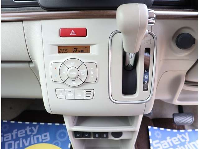 スズキ アルトラパン　ＬＣ ＬＣ ６６０ Ｘ ４ＷＤ R7年 (関東) 99