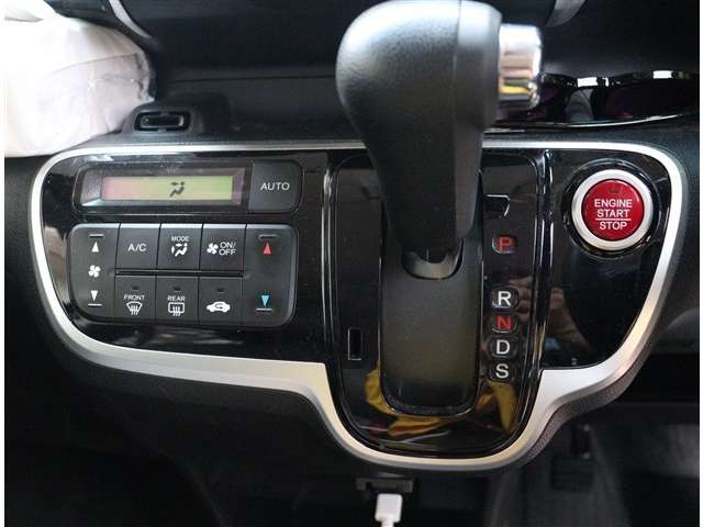 ホンダ Ｎ　ＢＯＸ ６６０ カスタムＧ ターボ Ｌパッケージ H27年 (関東) 99