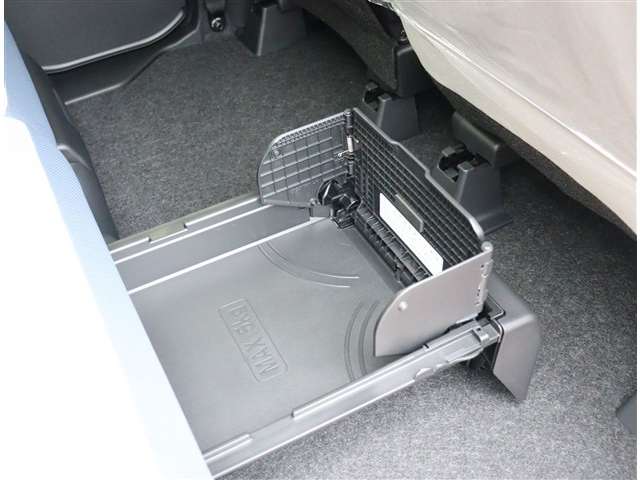 ダイハツ ムーヴ　キャンバス ６６０ ストライプス Ｇ R8年 (関東) 99
