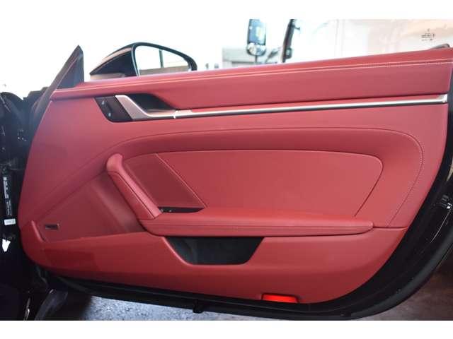 ポルシェ ９１１ タルガ４ ＧＴＳ ＰＤＫ R7年 (近畿) 99