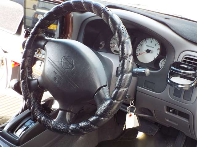 日産 ダットサン ２．４ ＡＸリミテッド ダブルキャブ ４ＷＤ H11年 (近畿) 99