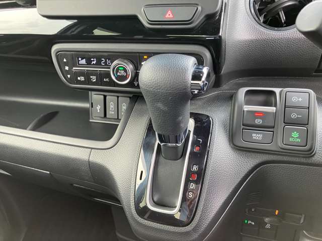 ホンダ Ｎ　ＢＯＸ カスタム ６６０ Ｌ R5年 (関東) 99