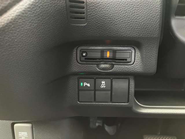 ホンダ Ｎ　ＢＯＸ カスタム ６６０ Ｌ R5年 (関東) 99