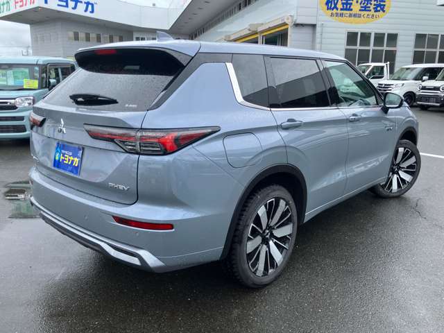 三菱 アウトランダーＰＨＥＶ ＰＨＥＶ ２．４ Ｐ ４ＷＤ R6年 (関東) 99