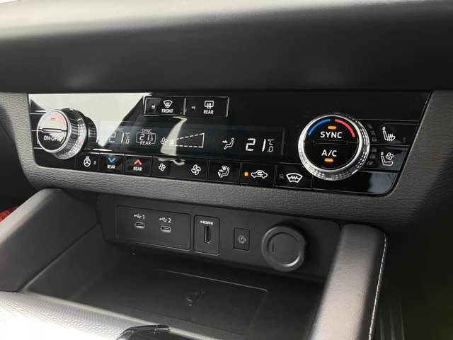 三菱 アウトランダーＰＨＥＶ ＰＨＥＶ ２．４ Ｐ ４ＷＤ R6年 (関東) 99