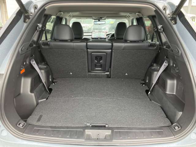 三菱 アウトランダーＰＨＥＶ ＰＨＥＶ ２．４ Ｐ ４ＷＤ R6年 (関東) 99