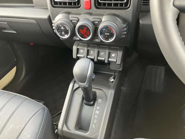 スズキ ジムニー　ノマド １．５ ＦＣ ４ＷＤ R8年 (関東) 99