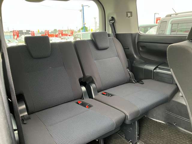 トヨタ ヴォクシー ２．０ Ｘ R1年 (関東) 99