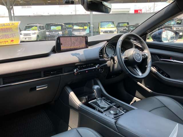 マツダ ＭＡＺＤＡ３　ファストバック ２．０ ２０Ｓ ツーリング R7年 (関東) 99