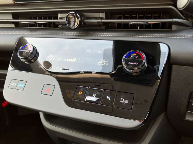 日産 セレナ １．４ Ｅ－ＰＯＷＥＲ ハイウェイスターＶ R8年 (関東) 99