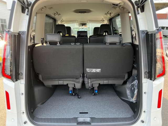 日産 セレナ １．４ Ｅ－ＰＯＷＥＲ ハイウェイスターＶ R8年 (関東) 99
