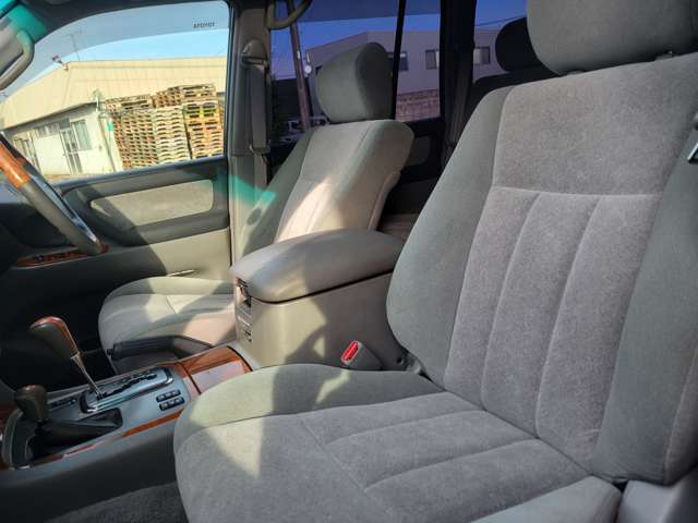 トヨタ ランドクルーザーバン ４．２ ＶＸリミテッド Ｇセレクション ディーゼルターボ ４ＷＤ H16年 (関東) 99