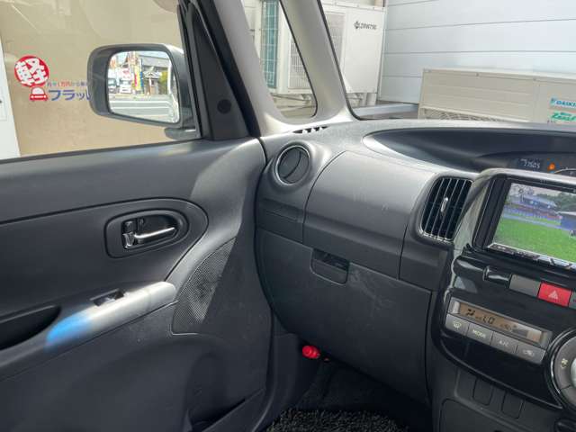 ダイハツ タント ６６０ カスタム Ｘ H23年 (近畿) 99
