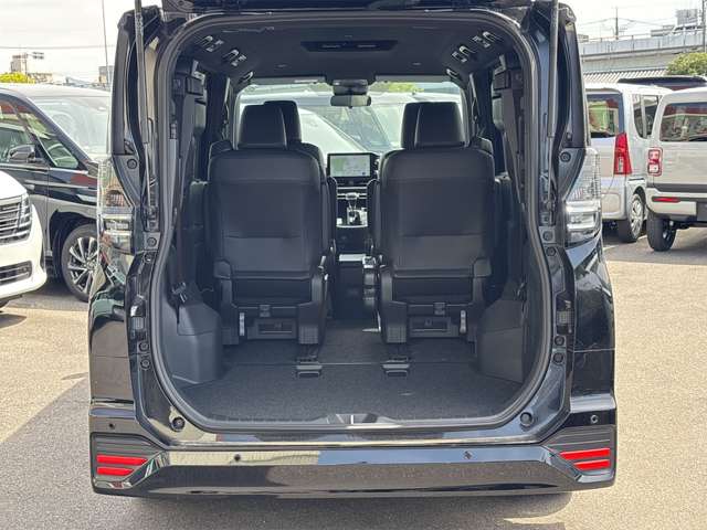 トヨタ ヴォクシー ２．０ Ｓ－Ｚ R6年 (近畿) 99