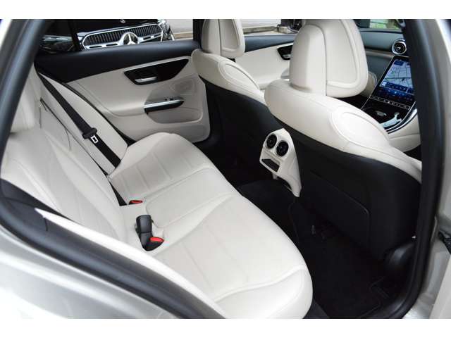 メルセデスベンツ Ｃクラスオールテレイン Ｃ２２０ Ｄ ４マチック （ＩＳＧ搭載モデル） ディーゼルターボ ４ＷＤ R4年 (関東) 99