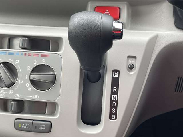ダイハツ ミラ　イース ６６０ Ｘ ＳＡＩＩＩ R3年 (近畿) 99