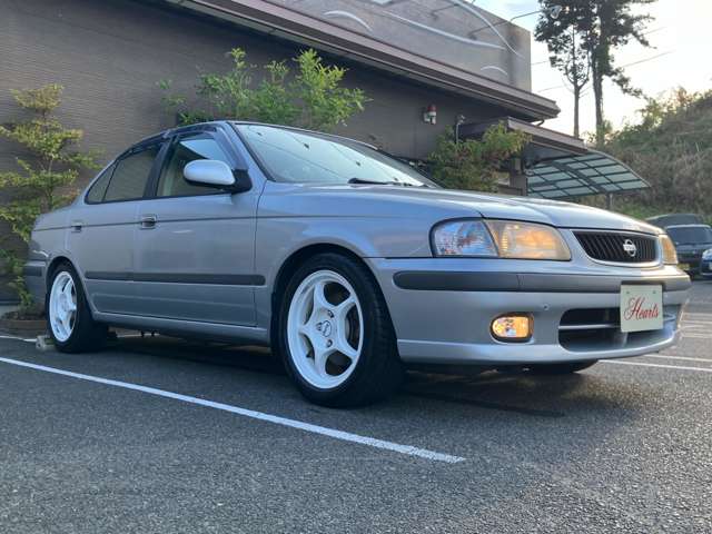 日産 サニー １．６ ＶＺ－Ｒ H11年 (中国) 99