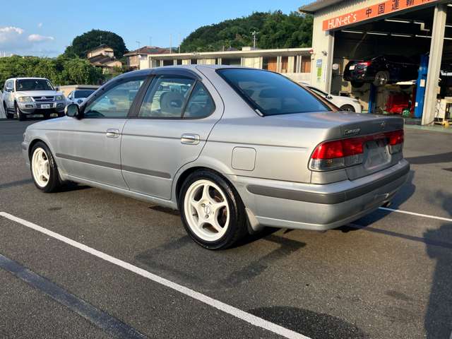 日産 サニー １．６ ＶＺ－Ｒ H11年 (中国) 99