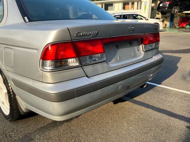 日産 サニー １．６ ＶＺ－Ｒ H11年 (中国) 99
