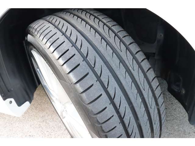 トヨタ クラウン　ハイブリッド ３．５ Ｌパッケージ H22年 (東海) 99