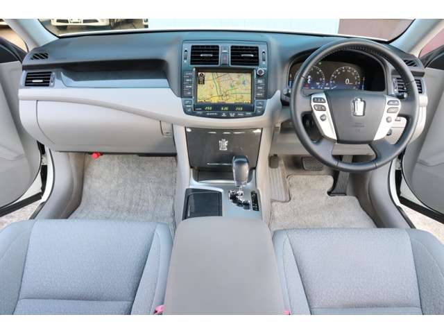 トヨタ クラウン　ハイブリッド ３．５ Ｌパッケージ H22年 (東海) 99