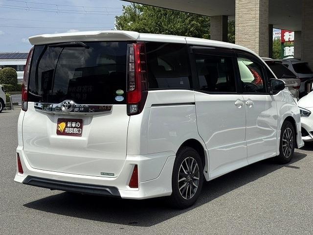 トヨタ ノア ２．０ ＳＩ H27年 (近畿) 99