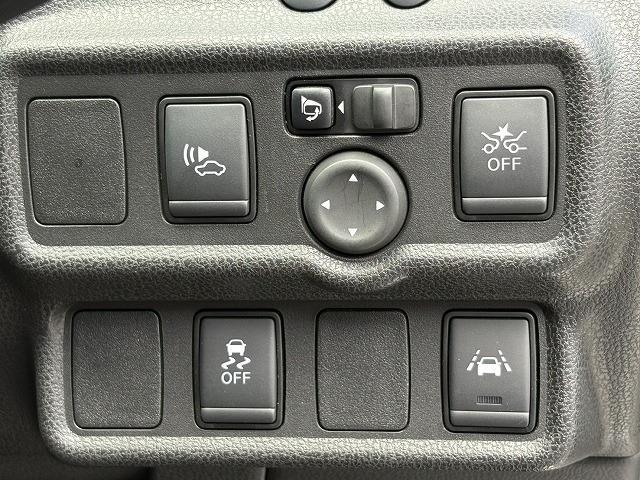 日産 ノート １．２ Ｅ－ＰＯＷＥＲ メダリスト R3年 (近畿) 99