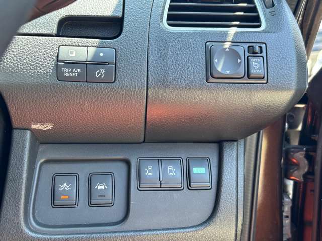 日産 セレナ ２．０ ハイウェイスター Ｖセレクション＋ＳＡＦＥＴＹ Ｓ－ＨＹＢＲＩＤ H27年 (九州・沖縄) 99