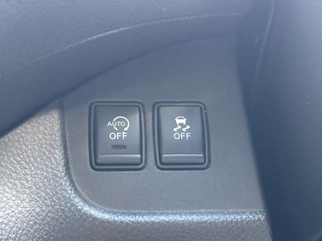 日産 セレナ ２．０ ハイウェイスター Ｖセレクション＋ＳＡＦＥＴＹ Ｓ－ＨＹＢＲＩＤ H27年 (九州・沖縄) 99