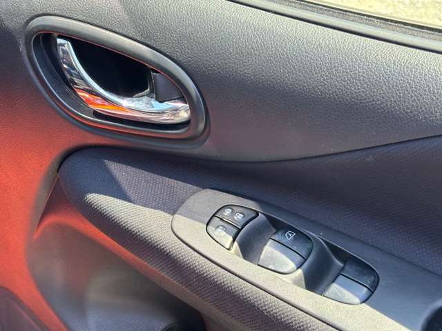 日産 セレナ ２．０ ハイウェイスター Ｖセレクション＋ＳＡＦＥＴＹ Ｓ－ＨＹＢＲＩＤ H27年 (九州・沖縄) 99